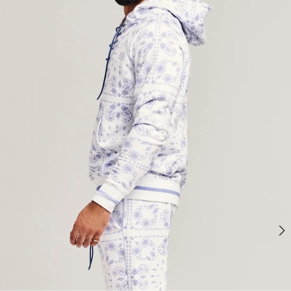 SER.O.YA FOSTER Bandanna Printed HOODIE NWT MSRP $295 Size M - Picture 4 of 7